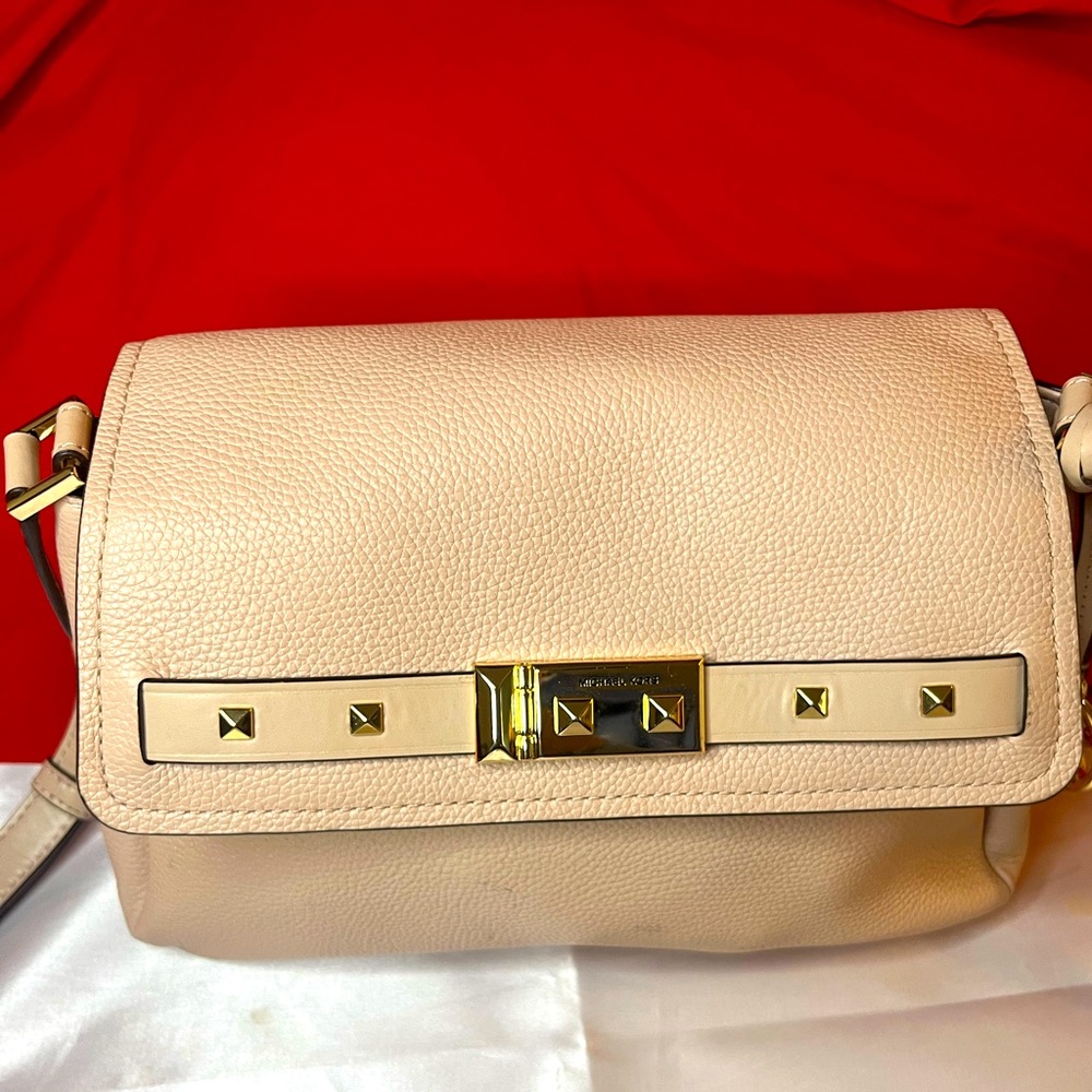 Authentic Michael Kors Crossbody Purse!!! Light Pink! #083COA
